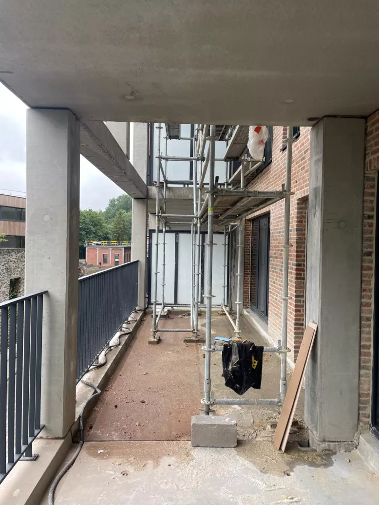L’Immobilier Neuf à Tournai, Mouscron, Leuze – Achat appartement neuf , Achat immobilier neuf Tournai, Programme immobilier neuf Tournai, Investissement immobilier neuf Tournai, Promoteur immobilier Tournai, Résidence neuve Tournai, Maison neuve à vendre Tournai, Appartement neuf Tournai, Achat immobilier neuf Mouscron, Programme immobilier neuf Mouscron, Investissement immobilier neuf Mouscron, Promoteur immobilier Mouscron, Résidence neuve Mouscron, Maison neuve à vendre Mouscron, Appartement neuf Mouscron, Achat immobilier neuf Leuze-en-Hainaut, Programme immobilier neuf Leuze-en-Hainaut, Investissement immobilier neuf Leuze-en-Hainaut, Promoteur immobilier Leuze-en-Hainaut, Résidence neuve Leuze-en-Hainaut, Maison neuve à vendre Leuze-en-Hainaut, Appartement neuf Leuze-en-Hainaut, Achat immobilier neuf Frasnes-lez-Anvaing, Programme immobilier neuf Frasnes-lez-Anvaing, Investissement immobilier neuf Frasnes-lez-Anvaing, Promoteur immobilier Frasnes-lez-Anvaing, Résidence neuve Frasnes-lez-Anvaing, Maison neuve à vendre Frasnes-lez-Anvaing, Appartement neuf Frasnes-lez-Anvaing, Achat immobilier neuf Antoing, Programme immobilier neuf Antoing, Investissement immobilier neuf Antoing, Promoteur immobilier Antoing, Résidence neuve Antoing, Maison neuve à vendre Antoing, Appartement neuf Antoing, Achat immobilier neuf Celles, Programme immobilier neuf Celles, Investissement immobilier neuf Celles, Promoteur immobilier Celles, Résidence neuve Celles, Maison neuve à vendre Celles, Appartement neuf Celles. Finition des terrasses