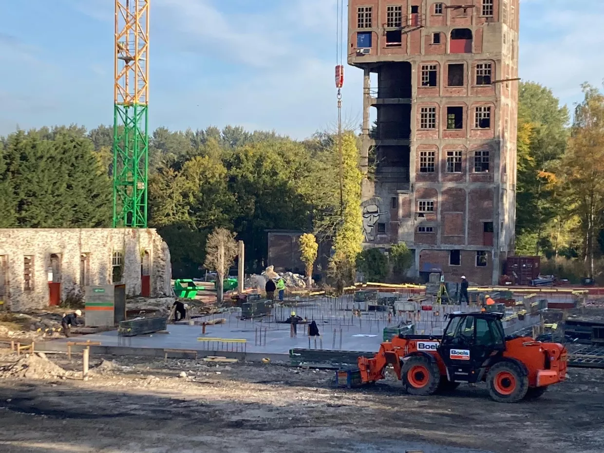 L’Immobilier Neuf à Tournai, Mouscron, Leuze – Achat appartement neuf , Achat immobilier neuf Tournai, Programme immobilier neuf Tournai, Investissement immobilier neuf Tournai, Promoteur immobilier Tournai, Résidence neuve Tournai, Maison neuve à vendre Tournai, Appartement neuf Tournai, Achat immobilier neuf Mouscron, Programme immobilier neuf Mouscron, Investissement immobilier neuf Mouscron, Promoteur immobilier Mouscron, Résidence neuve Mouscron, Maison neuve à vendre Mouscron, Appartement neuf Mouscron, Achat immobilier neuf Leuze-en-Hainaut, Programme immobilier neuf Leuze-en-Hainaut, Investissement immobilier neuf Leuze-en-Hainaut, Promoteur immobilier Leuze-en-Hainaut, Résidence neuve Leuze-en-Hainaut, Maison neuve à vendre Leuze-en-Hainaut, Appartement neuf Leuze-en-Hainaut, Achat immobilier neuf Frasnes-lez-Anvaing, Programme immobilier neuf Frasnes-lez-Anvaing, Investissement immobilier neuf Frasnes-lez-Anvaing, Promoteur immobilier Frasnes-lez-Anvaing, Résidence neuve Frasnes-lez-Anvaing, Maison neuve à vendre Frasnes-lez-Anvaing, Appartement neuf Frasnes-lez-Anvaing, Achat immobilier neuf Antoing, Programme immobilier neuf Antoing, Investissement immobilier neuf Antoing, Promoteur immobilier Antoing, Résidence neuve Antoing, Maison neuve à vendre Antoing, Appartement neuf Antoing, Achat immobilier neuf Celles, Programme immobilier neuf Celles, Investissement immobilier neuf Celles, Promoteur immobilier Celles, Résidence neuve Celles, Maison neuve à vendre Celles, Appartement neuf Celles. Le radier est terminé